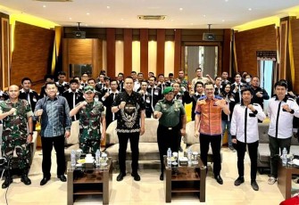 Foto bersama saat muswil AMSINDO di hotel Diamond Samarinda 
