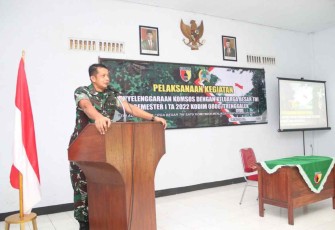 Dandim Trenggalek saat membuka komsos bersama KBT