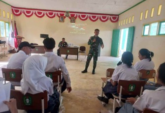 Berikan materi pembelajaran di SMA 1 Sajingan
