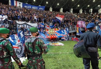 Pengamanan pertandingan sepakbola piala Presiden