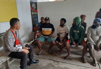 Jalin silaturahmi ciptakan kamtibmas kondusif bersama Penggerak Pemuda Gereja Kingmi Kab. Nduga 