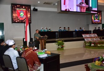 Danrem 091/ASN saat membuka lomba cerdas cermat dan bela negara