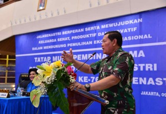 Kasal saat memberikan arahan Jalasenastri di mabesal