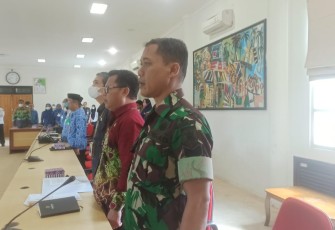 Sertu Marsudin saat mengikuti rakor pendataan awal regsosek. Senin (19/9)