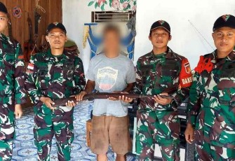 Terima senpi rakitan warga perbatasan 