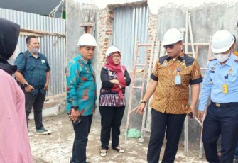 Tinjau progres pembangunan blok hunian