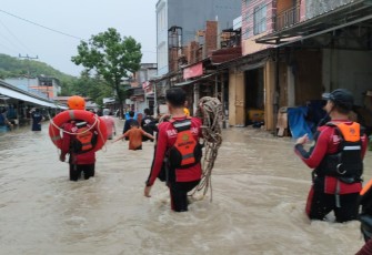 Banjir di Kecamatan Majene Provinsi Sulbar