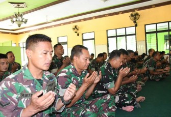 Doa bersama prajurit Kodim 0802/Ponorogo 