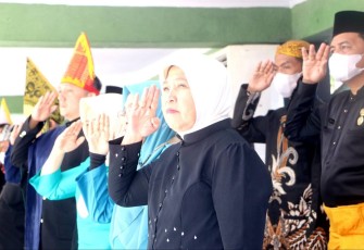 Peringatan hari guru di lapangan Benteng Medan