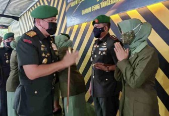 Danrem berikan ucapan selamat pejabat baru di lingkungan Korem 05w/Wkr. Selasa (26/4/2022)