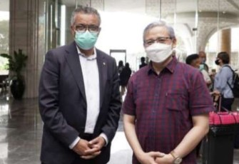 Sekjen Kemenkes bersama dengan Dirjen WHO di Yogyakarta 