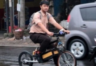 Sepeda Listrik Modifikasi Faiz Khoirul Fuadi