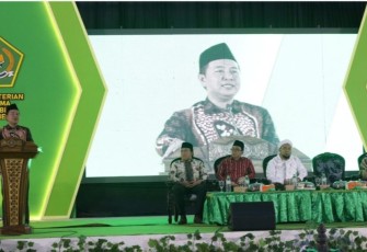 Dirjen PHU Hilman Latief beri sambutan pada Mudzakarah Perhajian di Situbondo