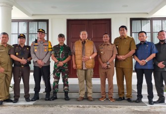 Kodim 0801/Pacitan saat Laksanakan Pengamanan Kunjungan Presiden RI Ke 6 Susilo Bambang Yudhoyono.