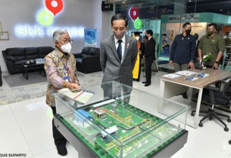 Presiden Jokowi mengunjungi Migas Corner di Solo Techno Park (STP).