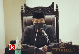 Ketua DPRD Kabupaten Blitar Suwito Saren Satoto (foto : dok. Faisal NR / Klikwarta.com)