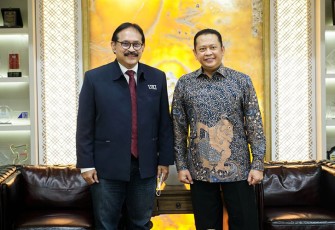 Bamsoet saat menerima jajaran rektorat UKI, di Jakarta, Rabu (31/8/22).