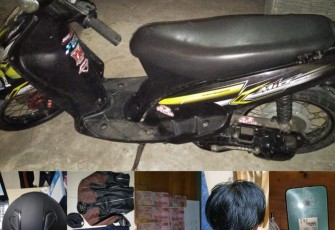 Tersangka dan barang bukti saat diamankan polisi