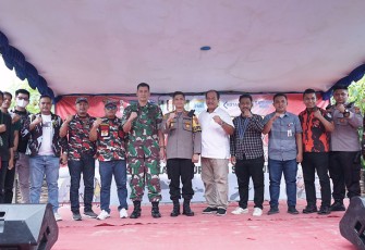 Wabup saat Hadiri Peresmian Kampung Kebangsaan Polres Asahan