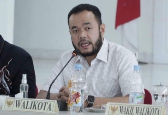 Wali Kota Padang Panjang, Fadly Amran.