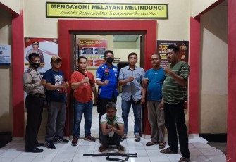 Terduga pelaku saat diamankan