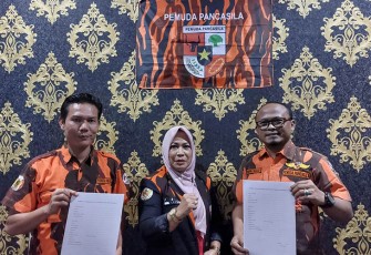 Wibowo Susilo (kanan) dan Aurego Jaya (kiri)