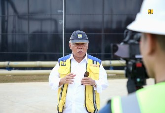 Menteri Basuki saat mendampingi Duta Besar Australia untuk Indonesia Penny Williams meninjau IPAL Kota Palembang, Kamis (10/8/2023).