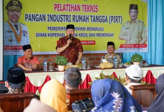 Pelatihan Teknis Pangan Industri Rumah Tangga 