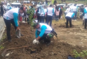 Danramil 0801/11 Donorojo Bersama Ketua Penggerak PKK Pacitan Resmikan TPS3R dan Sumur Air Baku