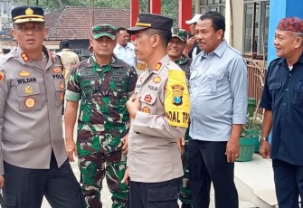 TNI-Polri Kawal Pilkades di Pacitan