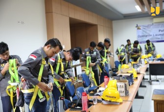 elatihan Operator Launching Girder TA 2023 yang diselenggarakan oleh Balai Jasa Konstruksi Wilayah III Jakarta, Direktorat Jenderal Bina Konstruksi. 