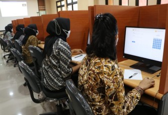 Tes CAT Psikologi di ruang CAT Biro SDM Polda Bengkulu.