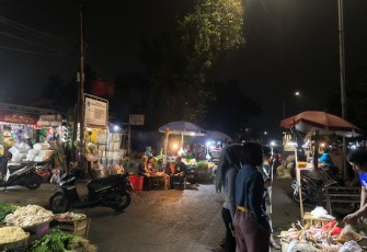 Suasana Pasar Minggu malam hari / Foto : Fidia Afifah 