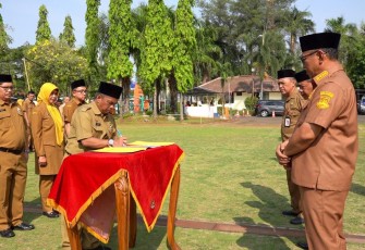 Wali Kota Cilegon Helldy Agustian melantik 10 pejabat eselon II 