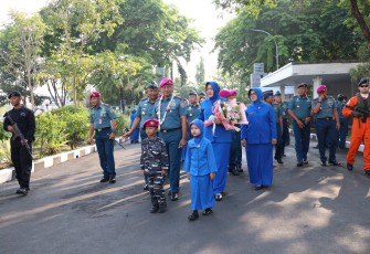 Dankodiklatal Letjen TNI Marinir Nur Alamsyah Disambut Prajurit dan PNS di Mako Kodiklatal