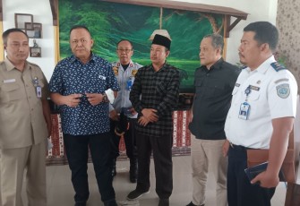 Agung Mulyono seusai Pimpin Rapat Tangani Jalur Tengkorak Pacet-Cangar