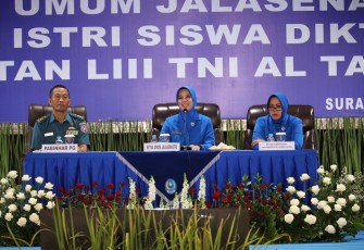 Ketua Umum Jalasenastri Ny Fera Muhammad Ali saat Memberikan Pembekalan