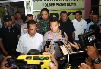 Andi didampingi Kapolresta Tangerang Kombes Pol Sigit Dany Setiyono dan Dandim 0510 Tigaraksa Letkol Letkol Arh Syarief Syah Banjar.