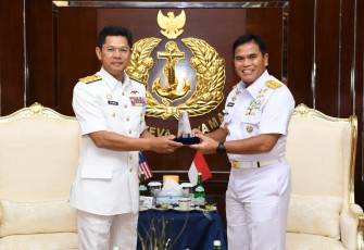 KASAL saat Terima Introductory Visit Panglima Tentera Laut Diraja Malaysia 