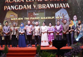 Pisah Sambut Pangdam V Brawijaya Penuh Keakraban dihadiri Dankodikmar