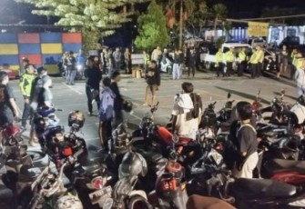 Satlantas Polres Jember saat Amankan Ratusan Motor dari Operasi Balap Liar