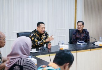 Ketua MPR RI sekaligus Wakil Ketua Umum Partai Golkar sekaligus pendiri Universitas Perwira Purbalingga (UNPERBA) Bambang Soesatyo silaturahim bersama pengurus yayasan dan rektorat Universitas Trisakti, di Jakarta, Kamis (21/12/23) 
