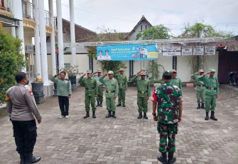 Babinsa Berikan Pelatihan PBB dan Materi Wawasan Kebangsaan