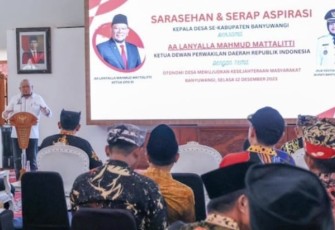 Ketua DPD RI LaNyalla dalam pidatonya pada acara “Sarasehan dan Serap Aspirasi Masyarakat Asosiasi Kepala Desa Kabupaten Banyuwangi dengan tema ‘Otonomi Desa untuk Mewujudkan Kesejahteraan Rakyat’ di Pendopo Bupati Banyuwangi, Selasa (12/12/23)