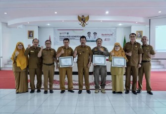 Pemko Padang Panjang menggelar Rapat Evaluasi Kinerja 2022 di Hall lantai III Balai Kota.