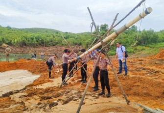 Operasi gabungan mendatangi beberapa tempat yang digunakan untuk penambangan pasir illegal, Kamis (20/7/2023).