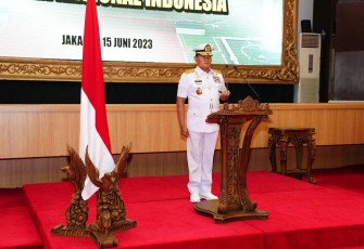 Panglima TNI Laksamana TNI Yudo Margono, S.E., M.M., saat Pimpin Korp Raport Kenaikan Pangkat 31 Perwira Tinggi di Aula Gatot Soebroto Mabes TNI Cilangkap, Jakarta Timur, Kamis (15/06/2023).