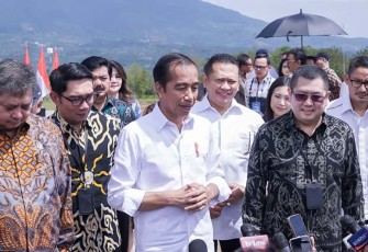 Bamsoet saat mendampingi Presiden Joko Widodo dan Executive Chairman MNC Group Hary Tanoesoedibjo meresmikan Kawasan Ekonomi Khusus (KEK) MNC Lido City, di Bogor, Jumat (31/3/23).