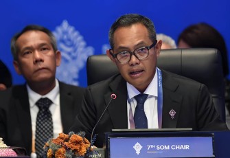 Chair SOM AIS Forum Deputi Bidang Koordinasi Kedaulatan Maritim dan Energi Kemenkomarves Jodi Mahardi menyampaikan pernyataan pada Pertemuan Ke-5 Tingkat Menteri AIS Forum 2023 di Bali Nusa Dua Convention Center, Nusa Dua, Kabupaten Badung, Bali, Selasa (10/10/2023). MEDIA CENTER KTT AIS 2023/M Agung Rajasa/rwa.