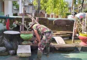 Koramil 0801/01 Pacitan Ciptakan Lingkungan Bersih